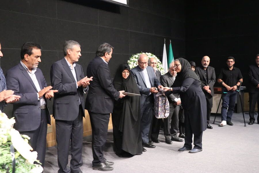 عکس پایانی.jpg